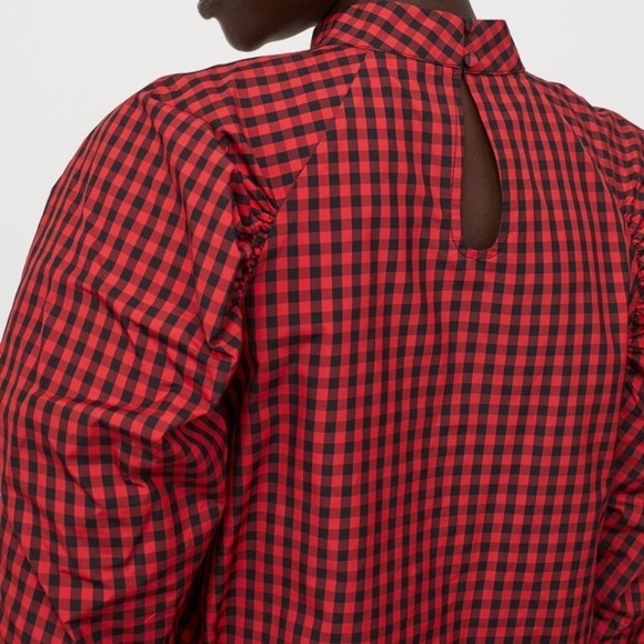 H&M red black checkered print puff long sleeve shirt medium blouse mock neck - Picture 8 of 9